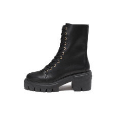 stuart weitzmanSW