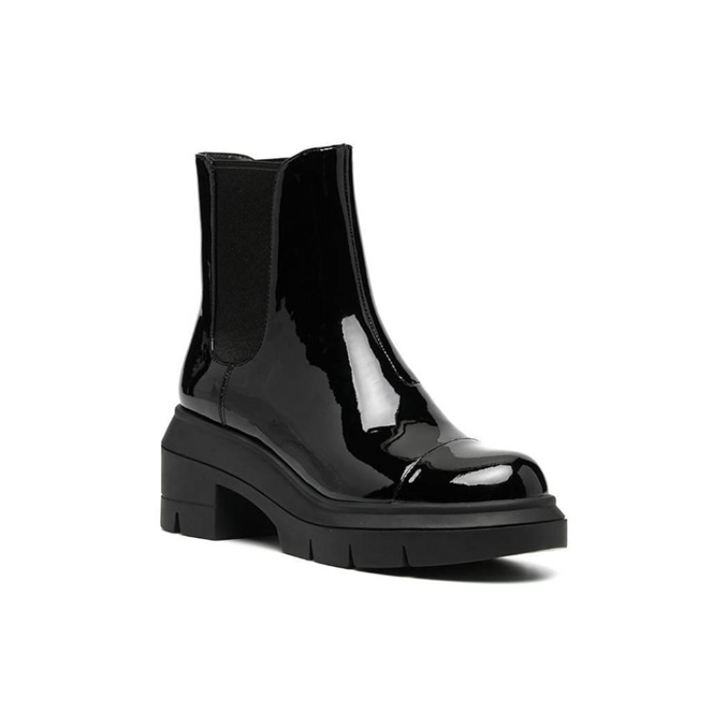 Stuart Weitzman