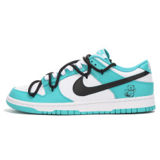Nike Dunk vibe
