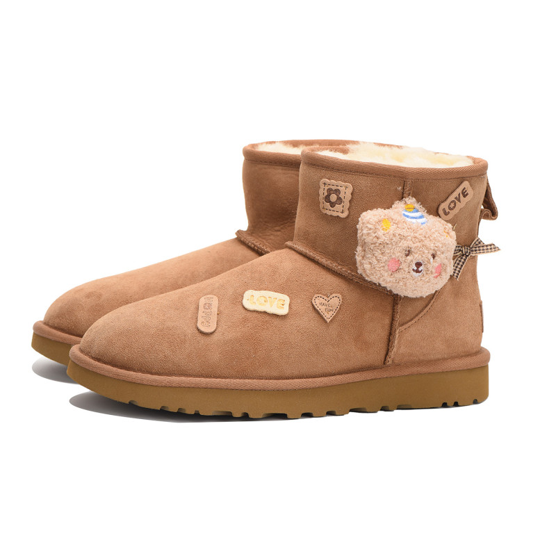 UGG
