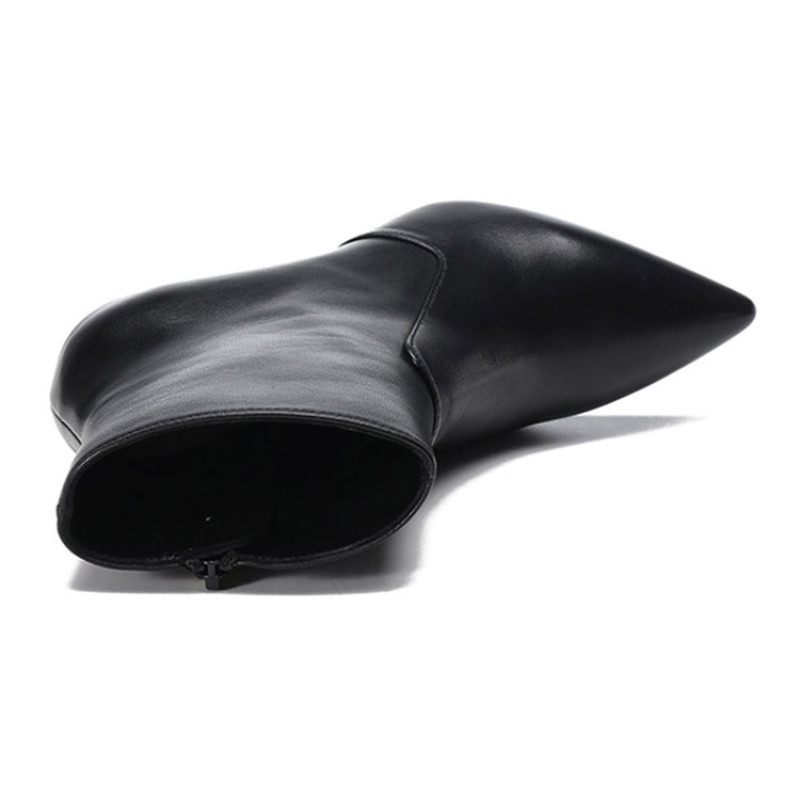 Stuart Weitzman