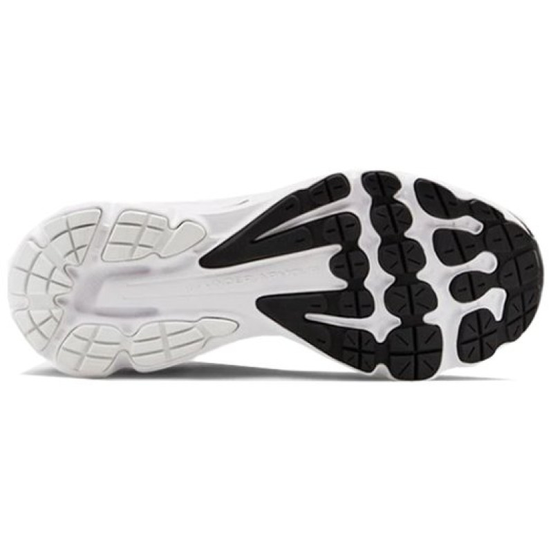 Under Armour Charged Intake 3