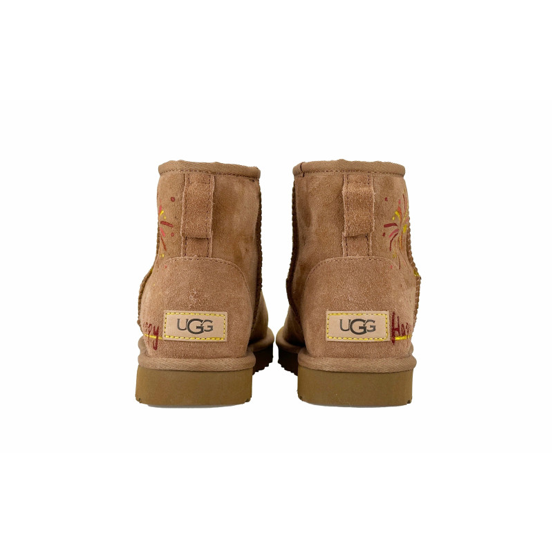 UGG CLASSIC MINI