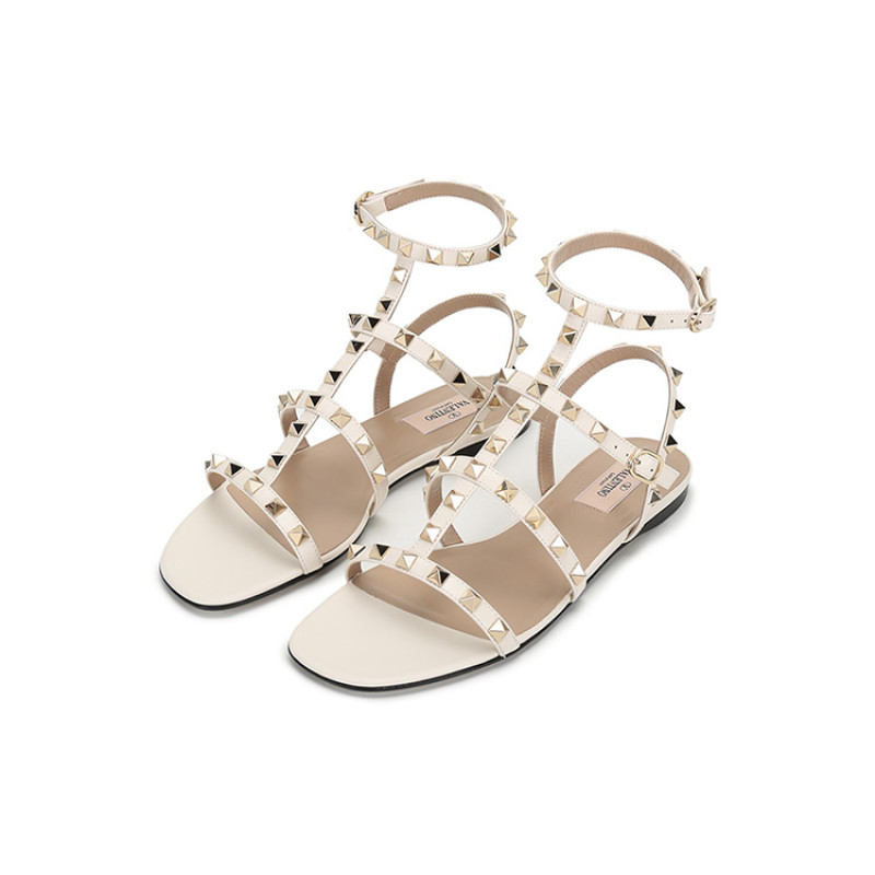 Valentino Rockstud