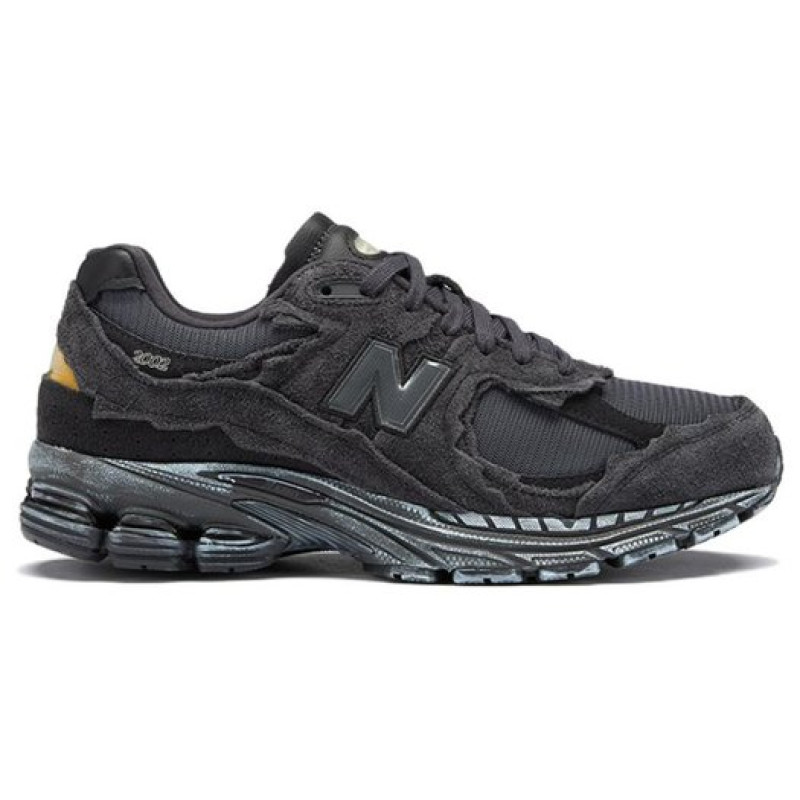 New Balance NB 2002R 