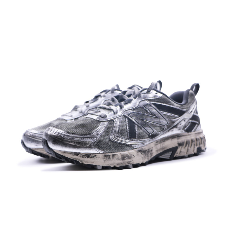 New Balance NB 410 v5 Y2K vibe
