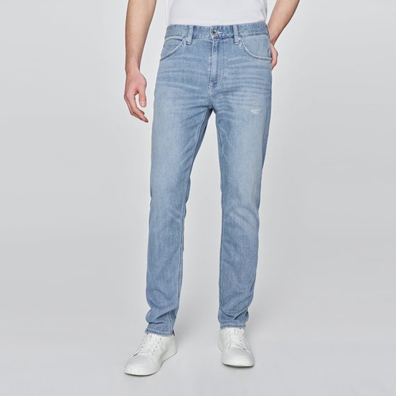 Lee SS25