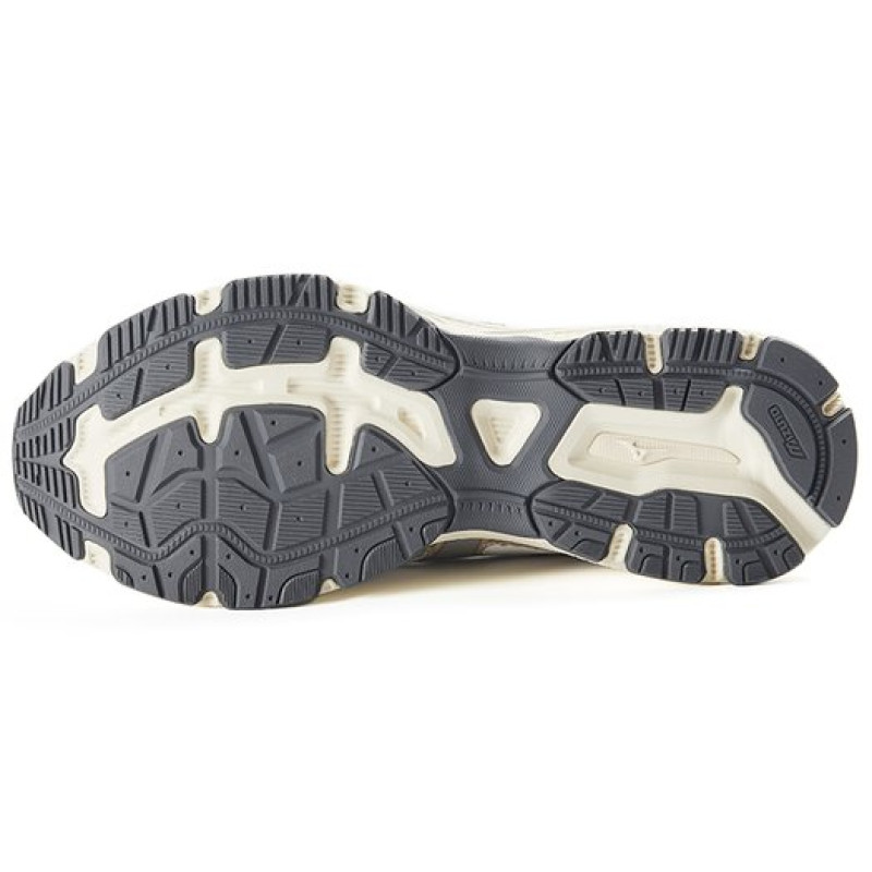 Mizuno Racer S