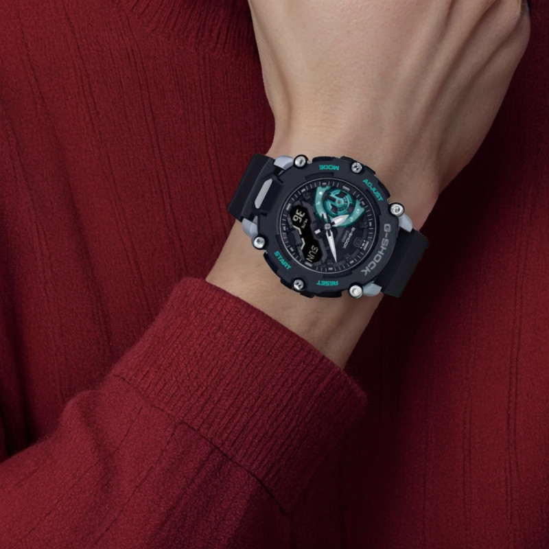 G-SHOCK 3D GA-2200M-1A-person