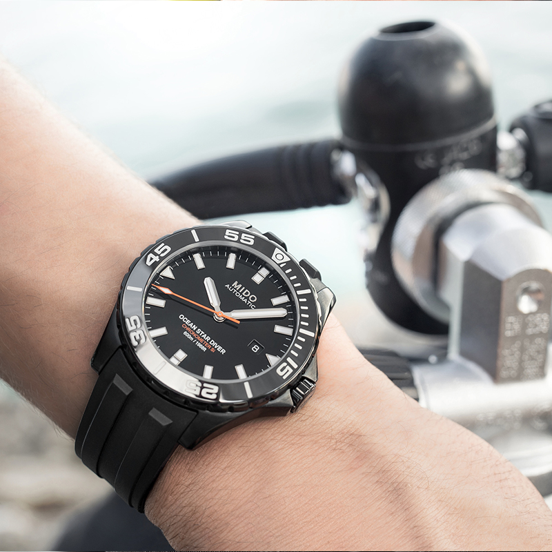 MIDO 600m 43.5mm M026.608.37.051.00
