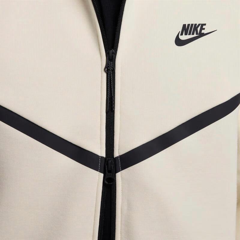 Nike Tech Windrunner