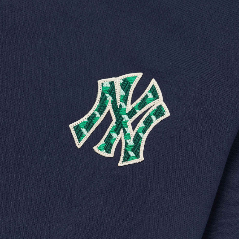MLB FW22