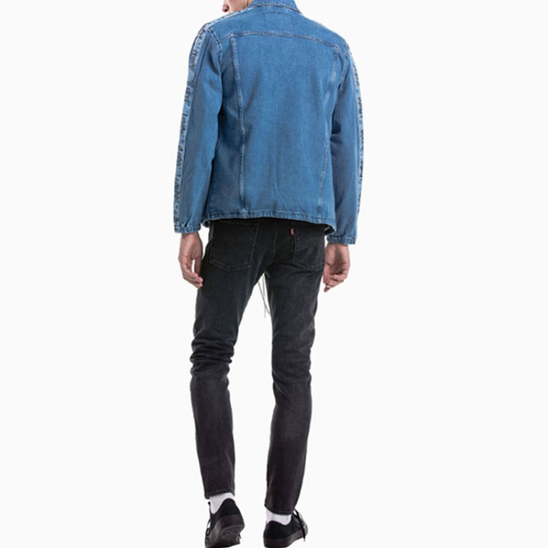 Levis
