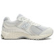 New Balance NB 2002R