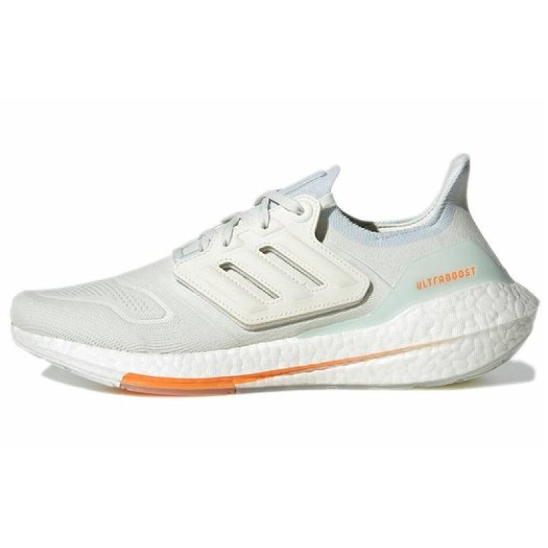 adidas Ultraboost 22