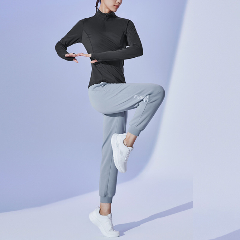 Skechers BASIC T