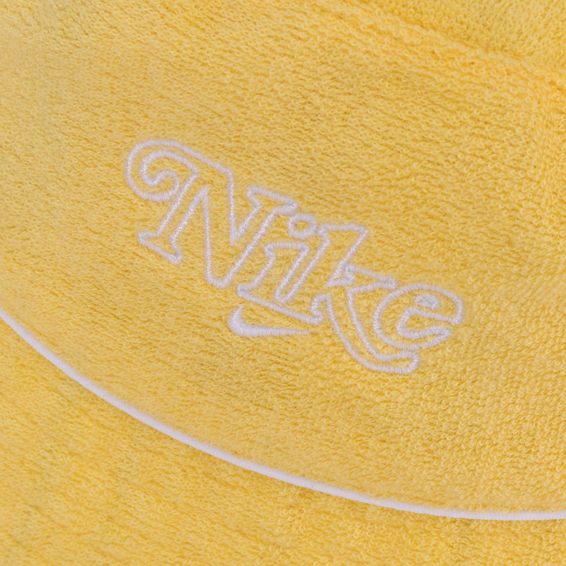 Nike Sportswear Retro