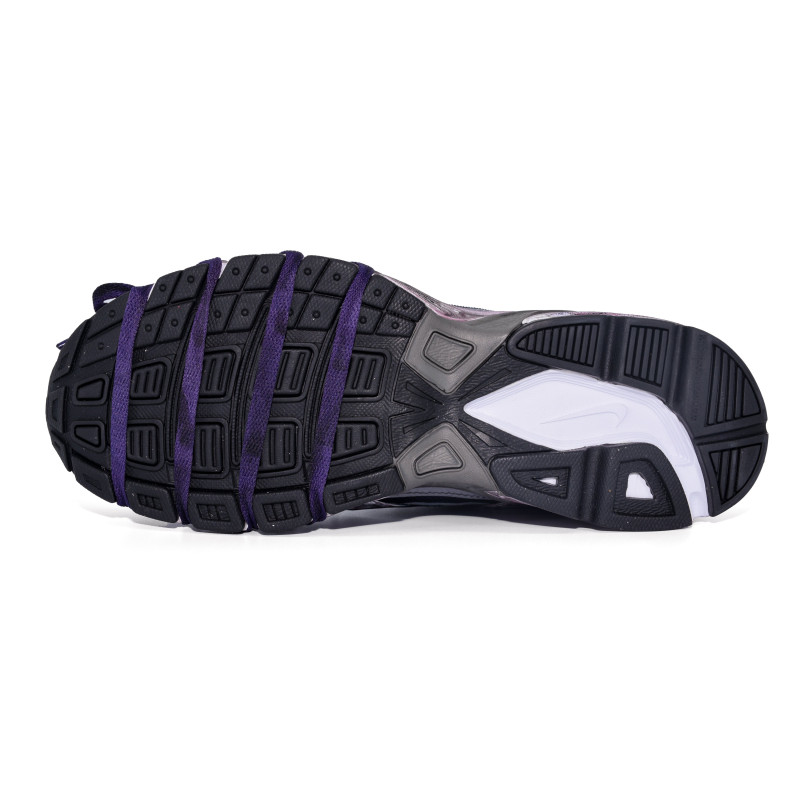 Nike Initiator