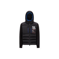 Moncler FW22 Logo