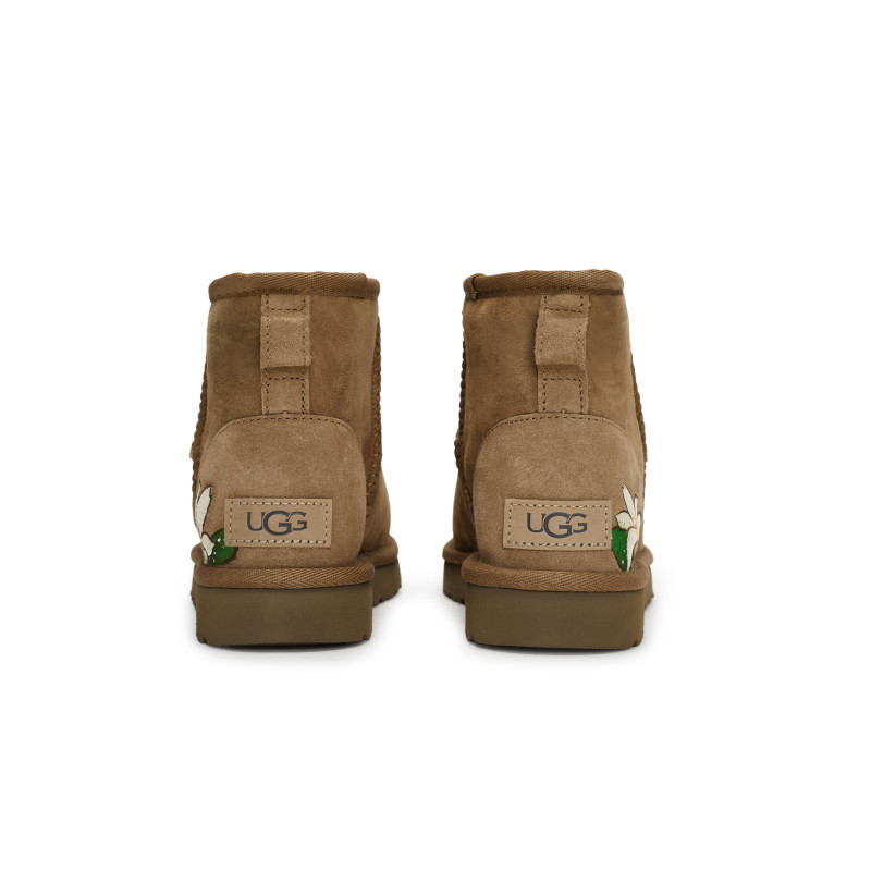 UGG CLASSIC MINI