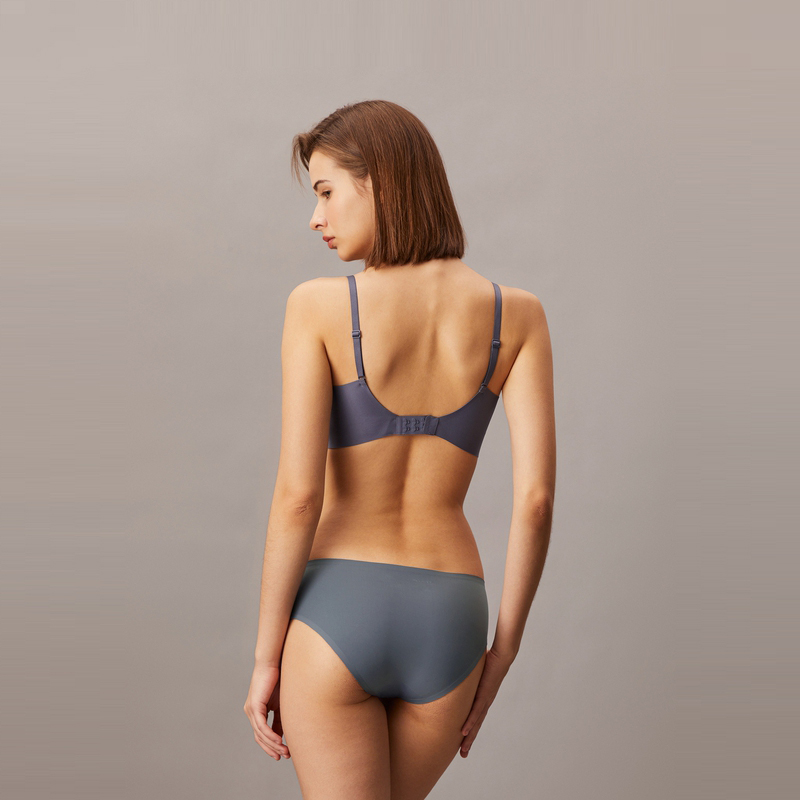 CALVIN KLEIN 1