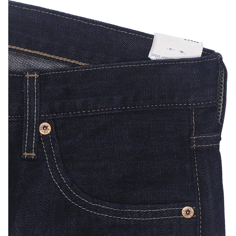 Levis