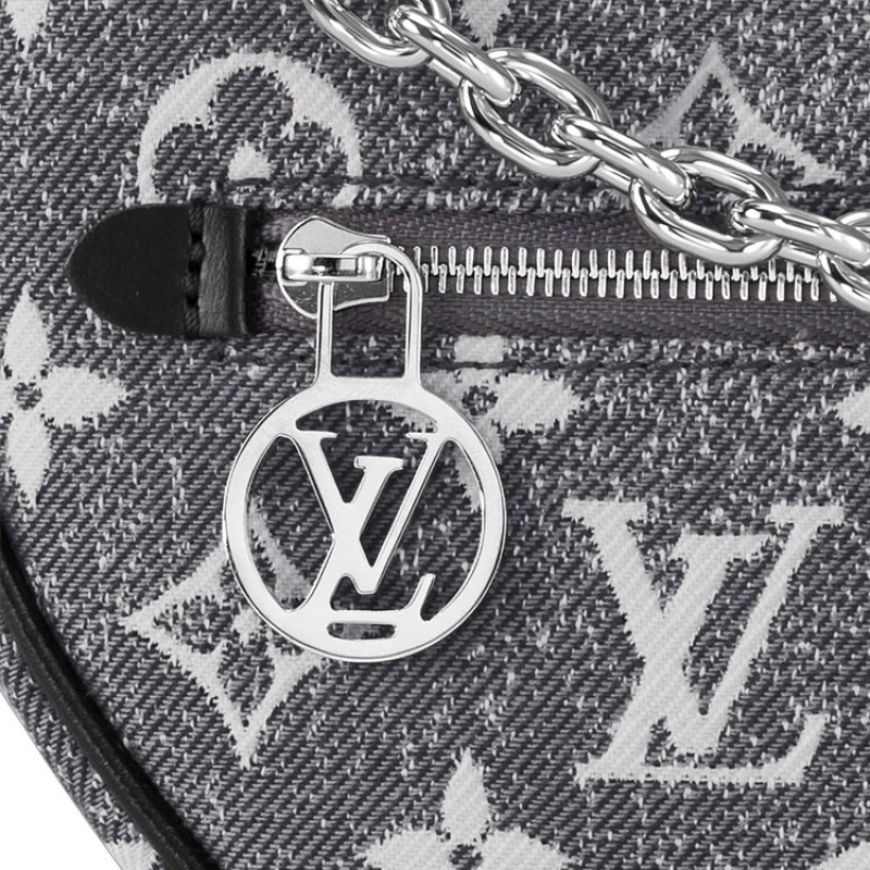 LOUIS VUITTON Loop PM