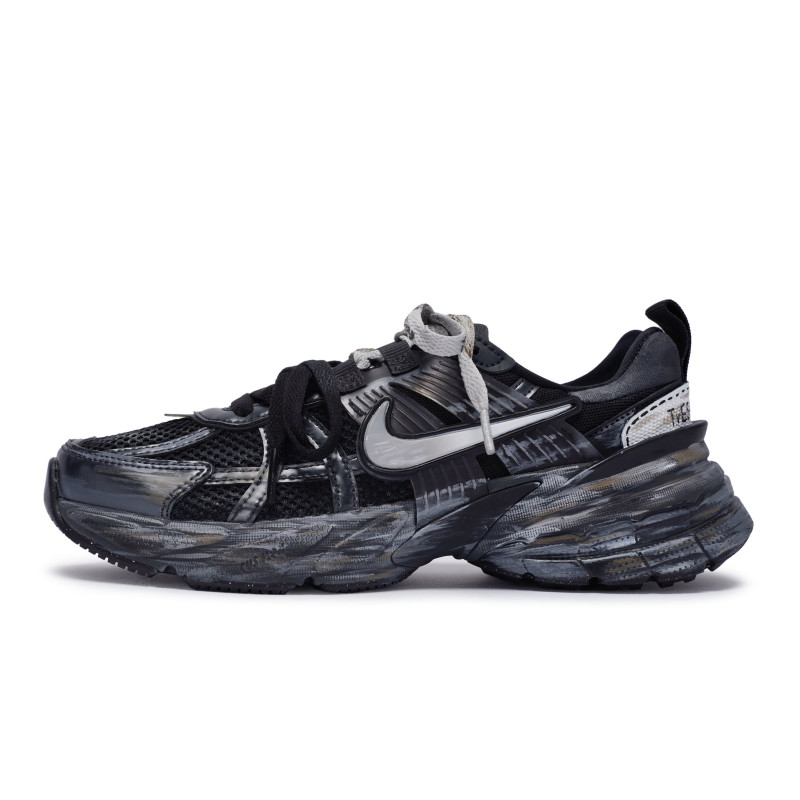 Nike V2K Run 811