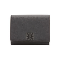 LOEWE Anagram