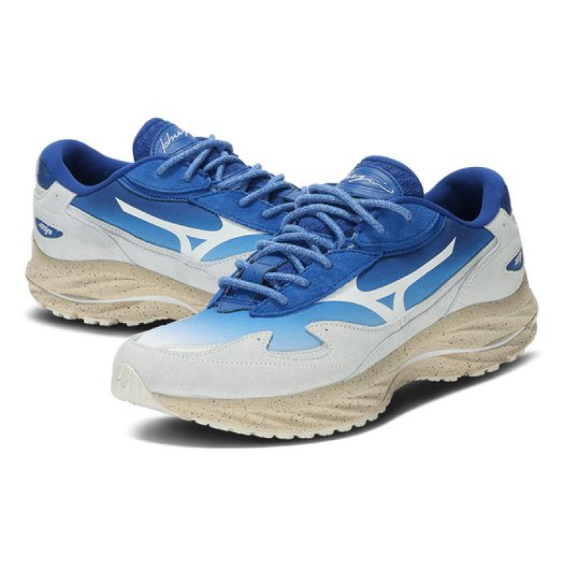 Hiroshi Nagai x Mizuno Wave Rider