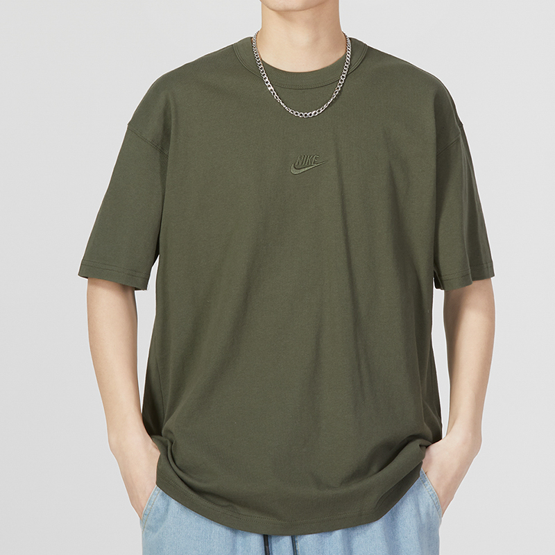 Nike Sportswear Premium Essentials LogoT
