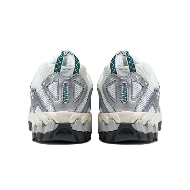 New Balance 610T 