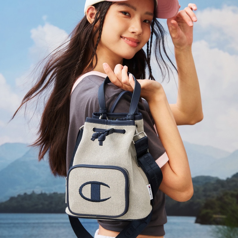 Champion C Logo Bucket Bag 2.0 logo