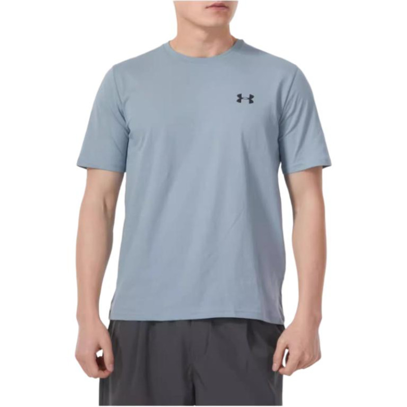 Under Armour T