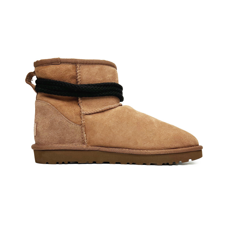 UGG CLASSIC MINI