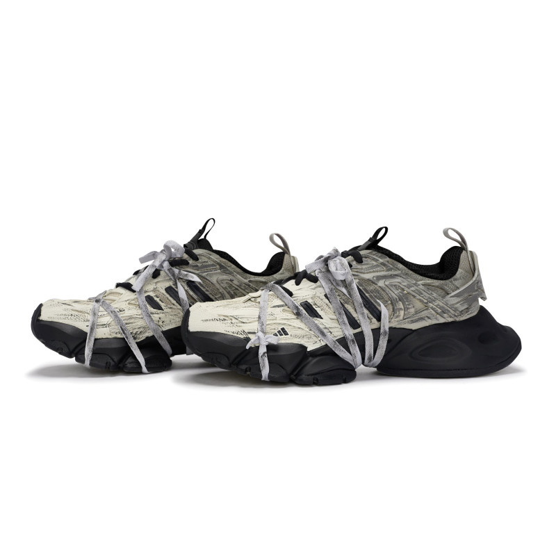 adidas XLG RUNNER DELUXE 811